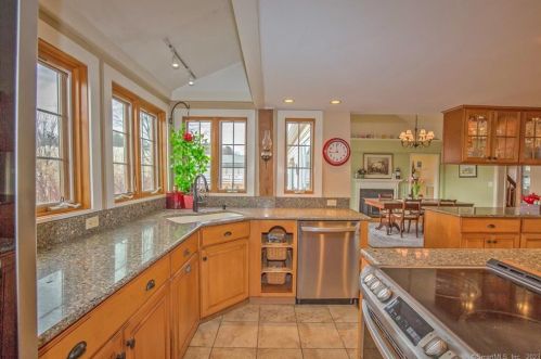 31 Wells Rd, Granby CT  06035-1604 exterior