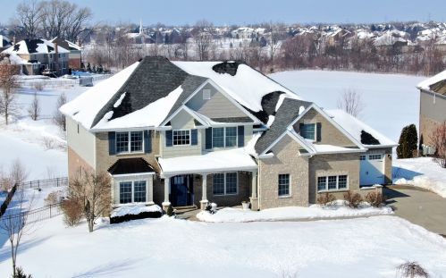22830 Sara Springs Dr, Frankfort, IL 60423-9228