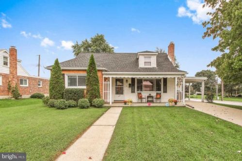 1677 5th Ave, York, PA 17403-2630