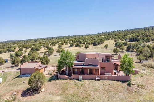 3449 Vaughn View Dr, Pueblo CO  81005-9750 exterior