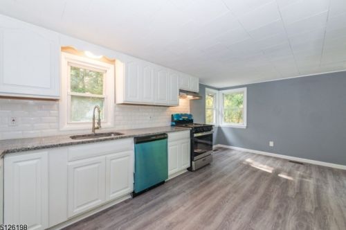 42 Cedar Tree Trl, Wantage, NJ 07461-1009