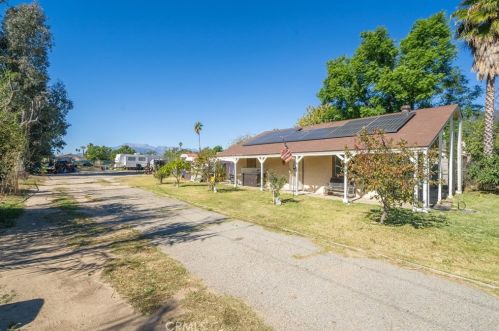 4152 3rd Ave, San Bernardino, CA 92407-3429