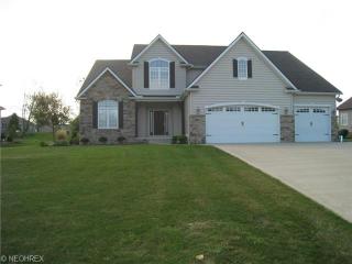 8888 Scotsbury St, Massillon, OH 44646-9227