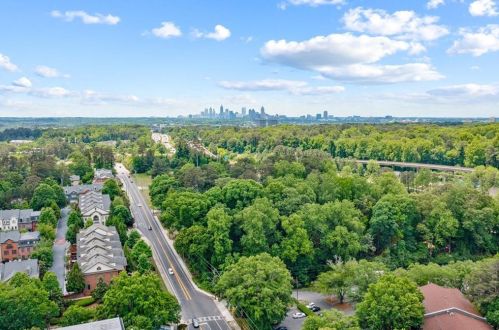 3261 Ferncliff Ln, Atlanta GA  30324-2569 exterior