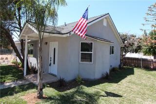 1836 Milton St, Riverside, CA 92507-2043