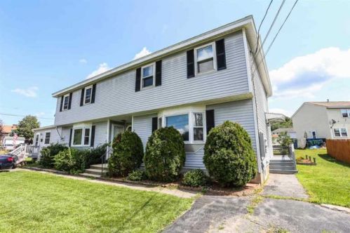 2 Whittemore Dr, Derry, NH 03038-7242