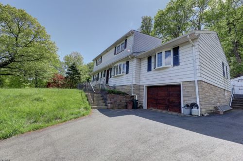 155 Degray St, Paterson, NJ 07508-2521