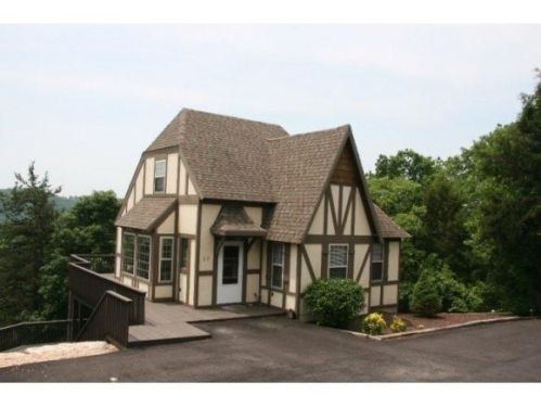 22 Campfire Dr, Lakeview, MO 65737-8446