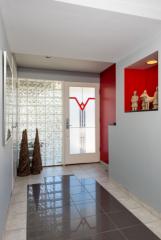 4232 Cloverdale Ave, Los Angeles, CA 90008-1037
