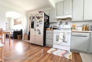 1305 Welcome Ave, Minneapolis MN  55422-4639 exterior