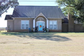 912 Walton Rd, Matador, TX 79244
