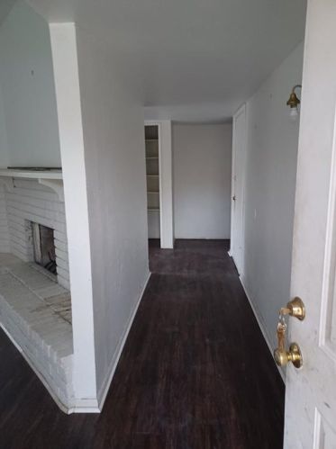 1509 Steinburg Ln, Fort Worth TX  76134-3307 exterior