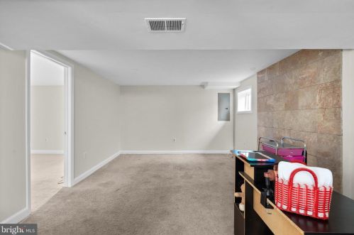 13122 Estelle Rd, Silver Spring MD 20906-3910 exterior