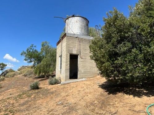 2270 Mt Vernon Ave, Riverside CA  92507-4624 exterior