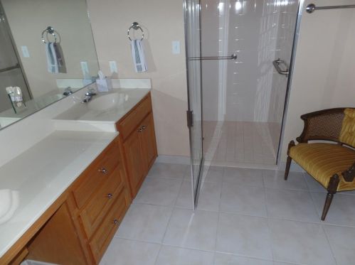 2008 Topaz Dr, Carrollton TX 75010-4511 exterior