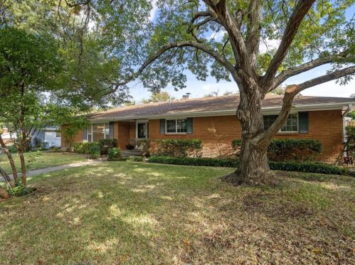 4344 Selkirk Dr, Fort Worth, TX 76109-5330