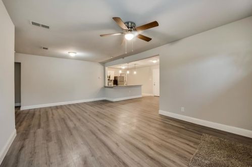 2732 Stark St, Fort Worth TX  76112-6555 exterior