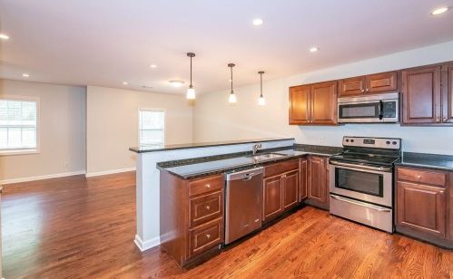 2829 Horse Shoe Dr, Atlanta GA  30316-4219 exterior