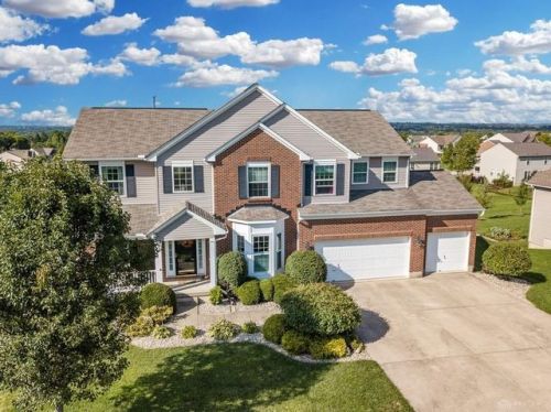 60 Martin Ln, Springboro, OH 45066-7456