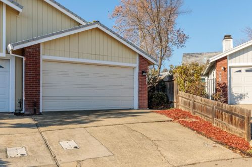 7201 La Luna Ct, Citrus Heights, CA 95621-6475