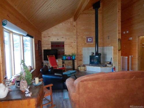 193 Whispering Pines Dr, Masonic Park CO  81154-9595 exterior