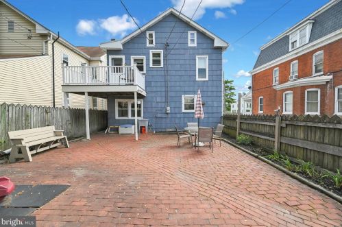 316 Walnut St, Hanover, PA 17331-2536