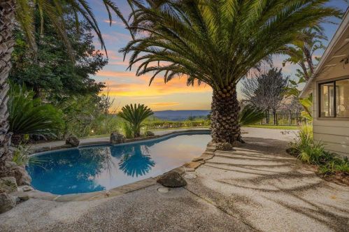22293 Old Logging Rd, Los Gatos, CA 95033-8338