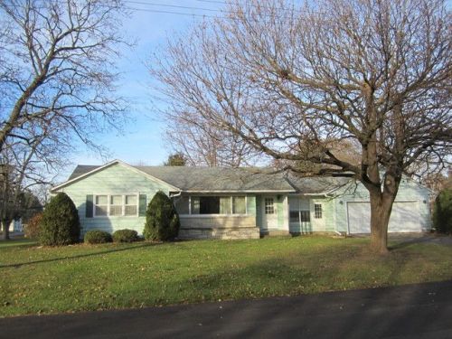 315 Maple St, Mcgirr, IL 60556-9859