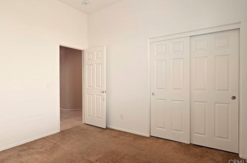 12758 Royal Palm Ln, Riverside CA  92503-7077 exterior