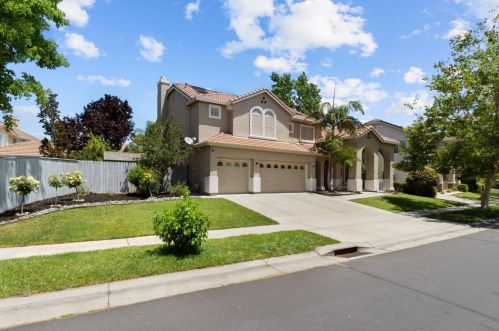 2521 Babson Dr, Elk Grove, CA 95758-7638