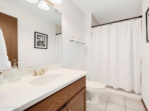12133 Walker Rd, Lemont IL  60439-4519 exterior