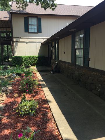 409 Ridgewood Rd, Stillwater, OK 74074-8351
