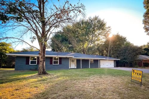 211 Cordell Dr, Mapleton, TX 75835-1302