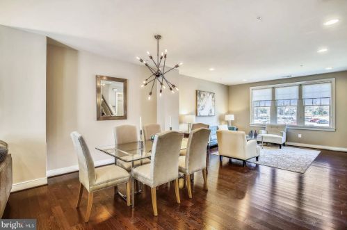 642 Ellsworth Dr, Silver Spring MD 20910-4301 exterior