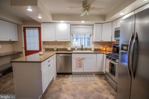 6902 Williamsport Pike, Falling Waters WV  25419-4512 exterior