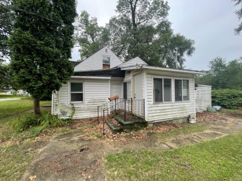 3460 Liverpool Rd, Gary, IN 46405-3039