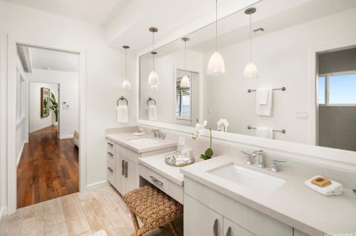 4139 Black Point Rd, Honolulu HI  96816-4846 exterior