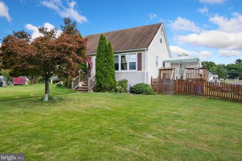 40 7th Ave, Runnemede, NJ 08078-1119