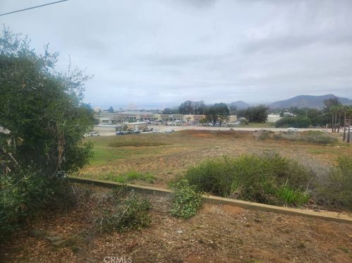 1140 Bay Oaks Dr, San Luis Obispo, CA 93402-4008