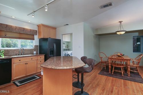 3920 El Caminito, Glendale CA 91214-1027 exterior