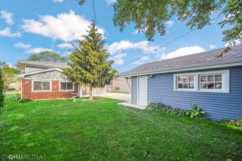 8712 Oketo Ave, Niles IL  60714-2020 exterior