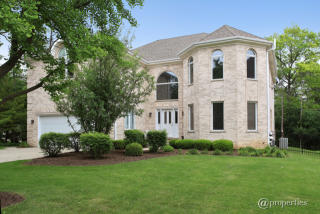 945 Kenton Rd, Bannockburn, IL 60015-3303