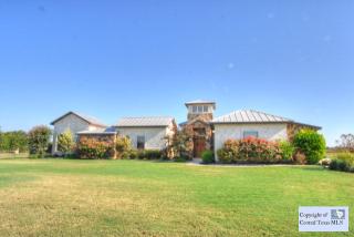 106 River Ranch Cir, Martindale, TX 78655-3969