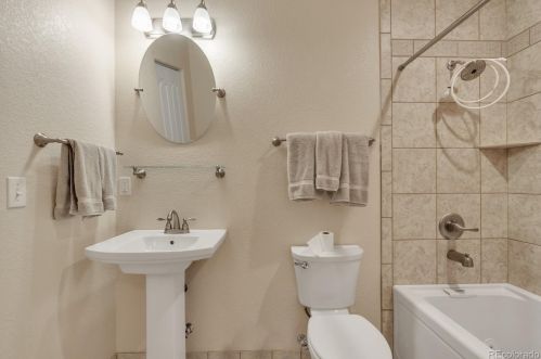 23971 Garden Dr, Denver CO  80016-5809 exterior