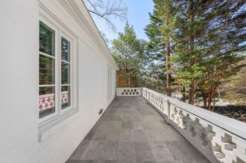 195 Beverly Rd, Atlanta GA  30309-2655 exterior