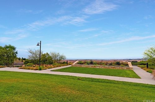 155 Pathway, Irvine CA  92618-8846 exterior