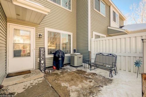 2064 Gresham Ave, Saint Paul MN  55128-3916 exterior