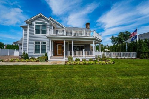 11 Sea View Ave, Niantic, CT 06357-3811