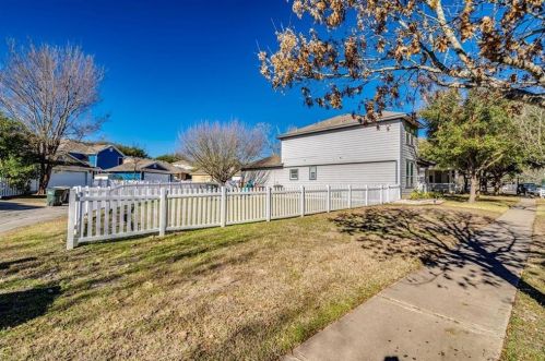 4701 Mather, Uhland TX  78640-9211 exterior