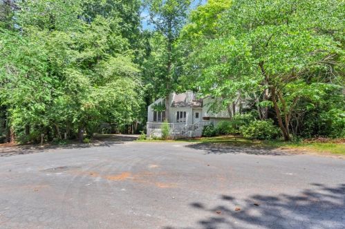 594 Willow Springs Ct, Marietta, GA 30068-4761